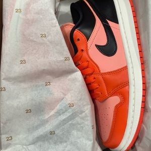 Air Jordan 1 Low orange black